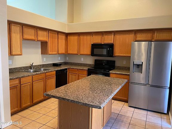 3rd image of 305 S Wilson St Unit 110