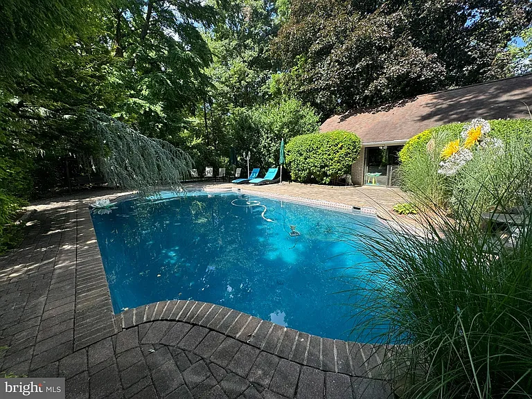 417 Wingate Rd — Photo 23