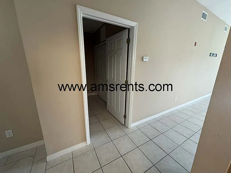 9429 Myrtle Creek Ln #402 — Photo 9