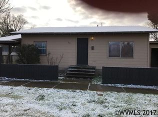 641 East St, Independence, OR 97351