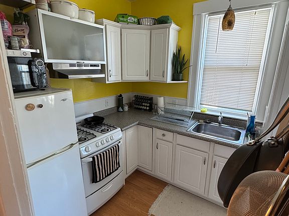 3rd image of 805 Valencia St #7