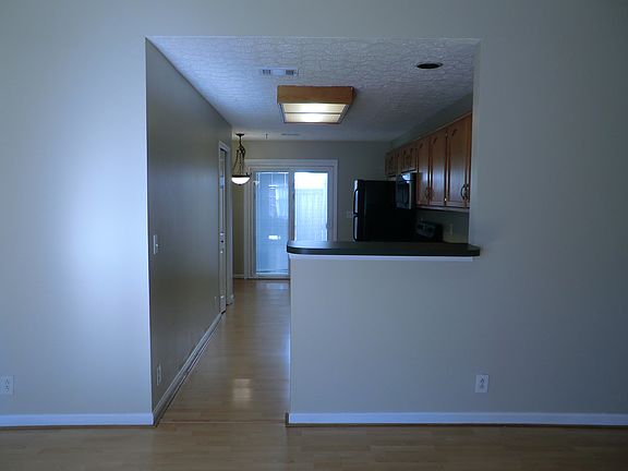 5th image of 7054 Penbrook Dr