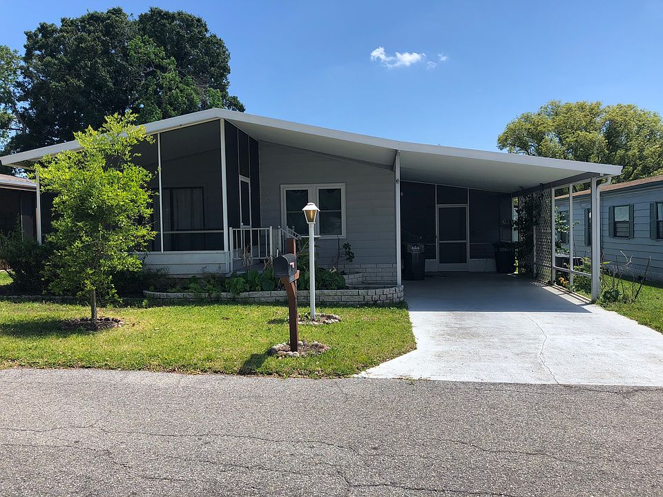 1st image of 2111 Greenside Dr