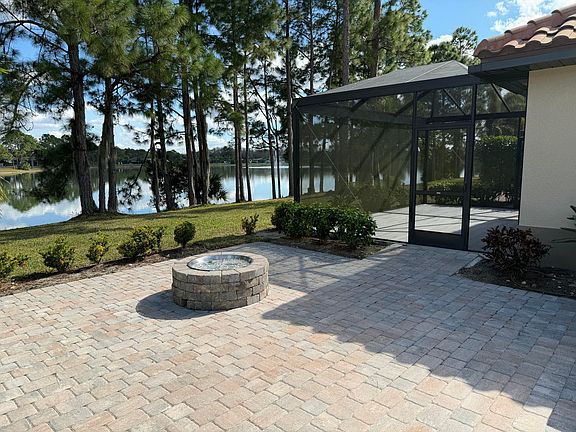 4th image of 13149 Golden Palms Cir