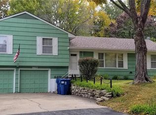 9617 E 65th St, Raytown, MO 64133