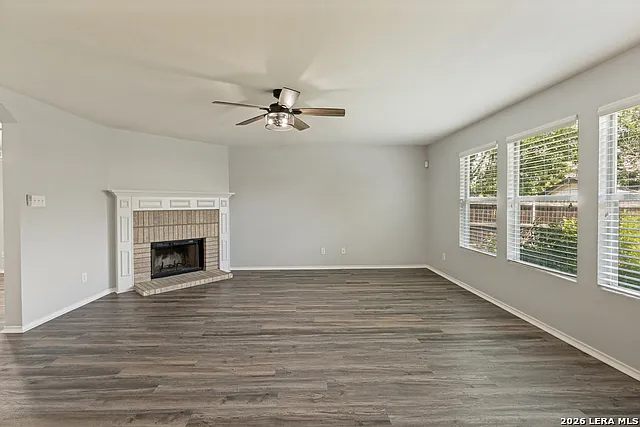 153 Hanging Moss Dr — Photo 6