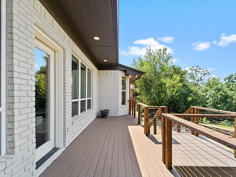 621 Somerset Dr — Photo 18