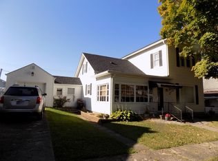 111 W 4th St, Warren, IN 46792