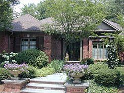 1st image of 730 Rosebay Dr