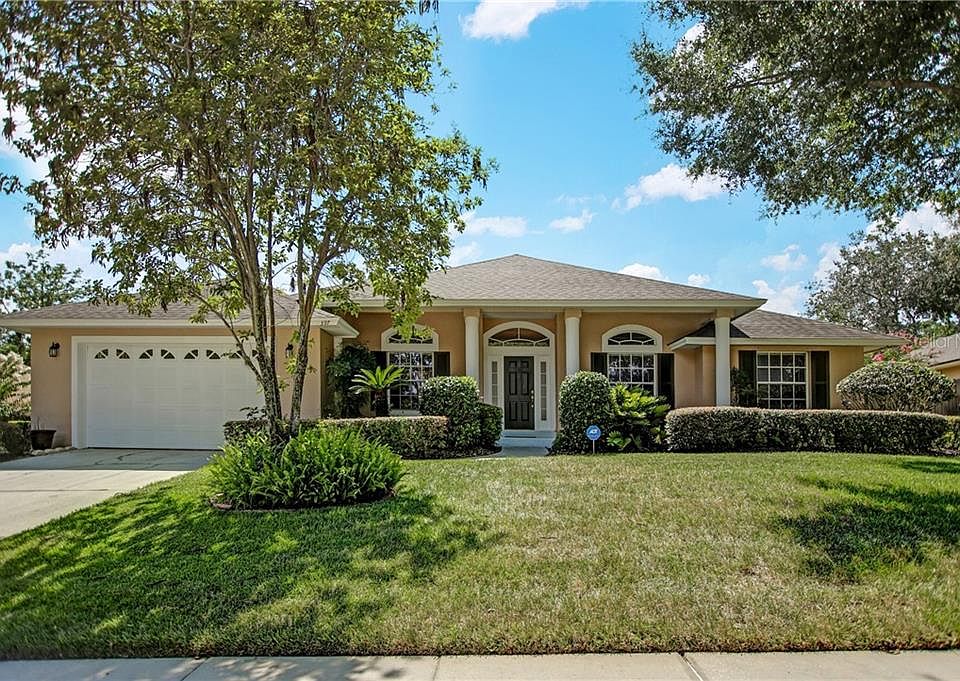 1st image of 397 Forest Park Cir