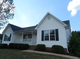 204 Beaver Tail Ct, Chesnee, SC 29323
