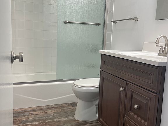 2nd image of 375 W Park Ave APT D