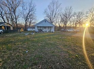 975 Missouri Avenue, West Plains, MO 65775