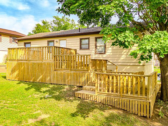 5th image of 4363 Medina Dr