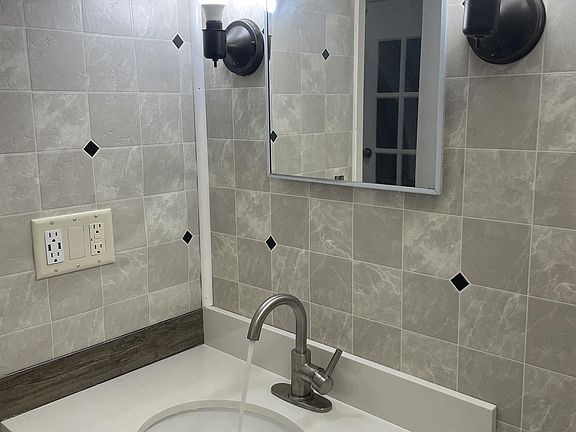 3rd image of 6626 N Bourbon St APT 8