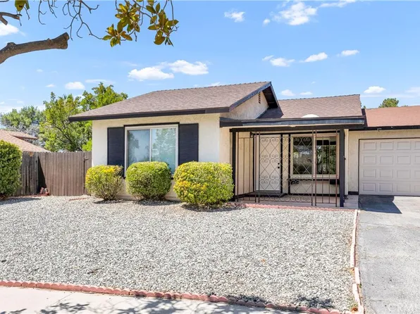 233 Janan Ct, Banning, CA 92220