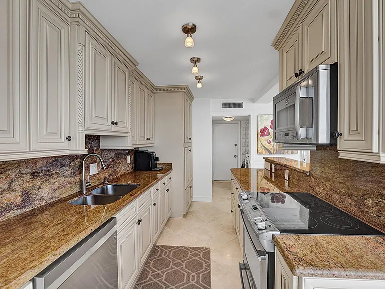 4280 Galt Ocean Dr #25H — Photo 17