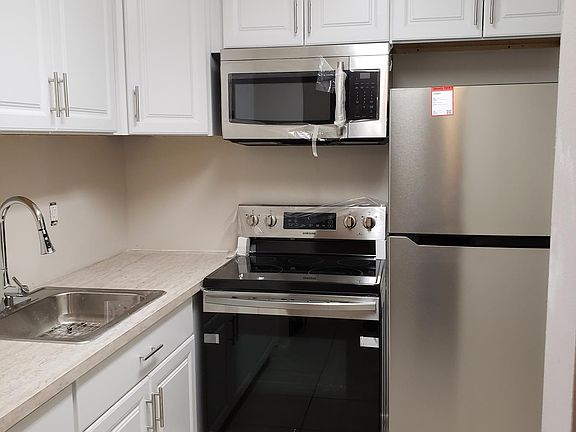 2nd image of 37 Kingswood