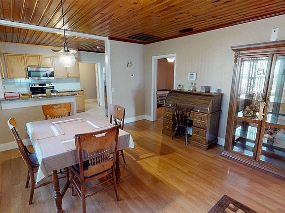 2nd image of 1405 N Lake Reedy Blvd