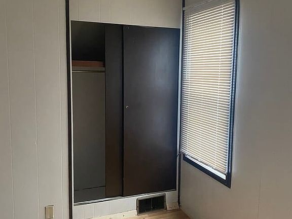 5th image of 111 Redlyn St