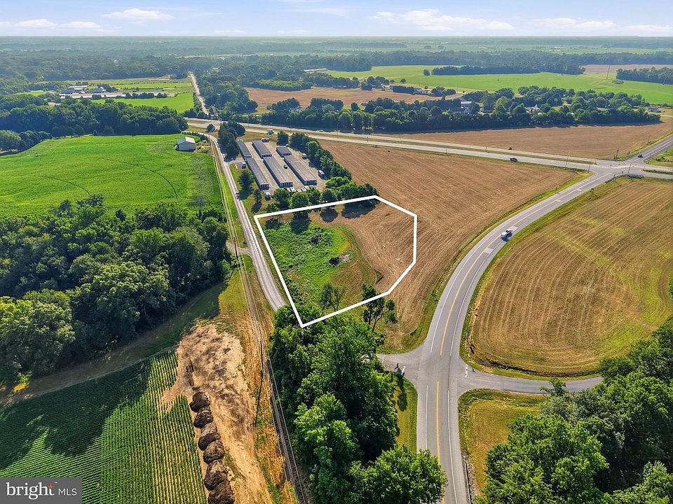 1st image of Chester River Heights Rd