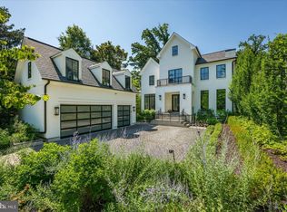 2812 24th St N, Arlington, VA 22207