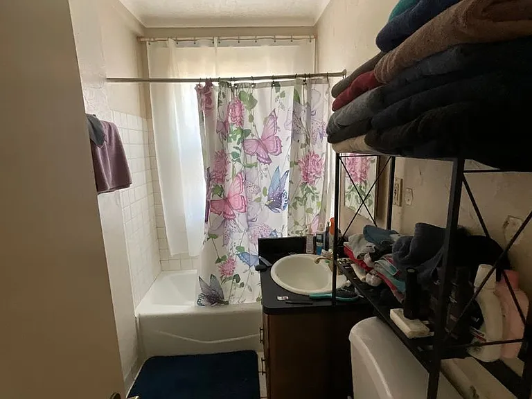 8714A W Mitchell St — Photo 5