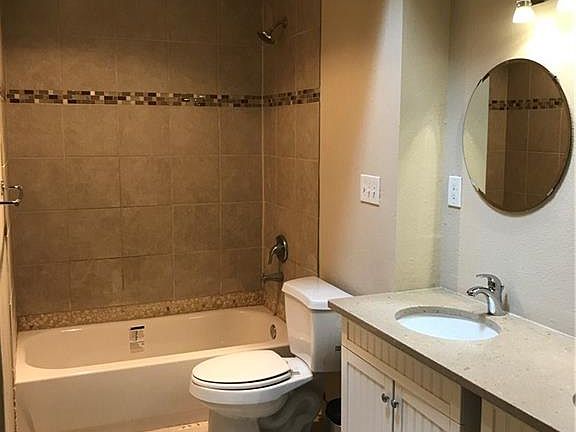 3rd image of 3718 Lofland Ln