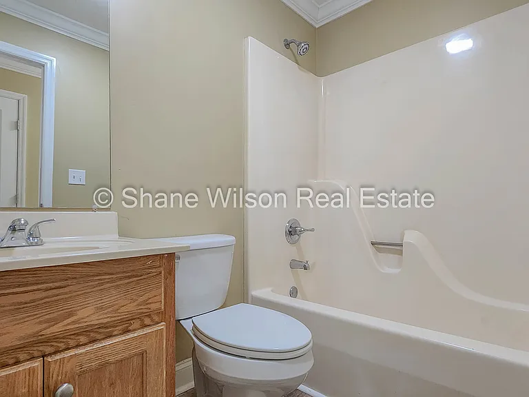 213 Ridgewood Cir — Photo 7