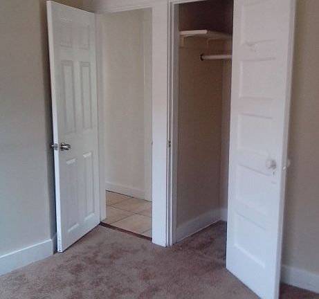 5th image of 4037 E 57th St