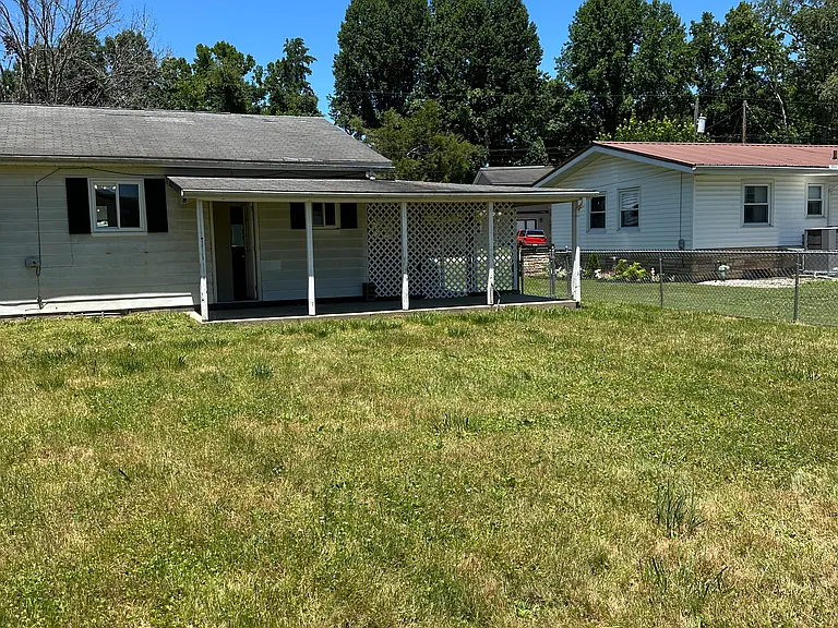 405 Fir St — Photo 4