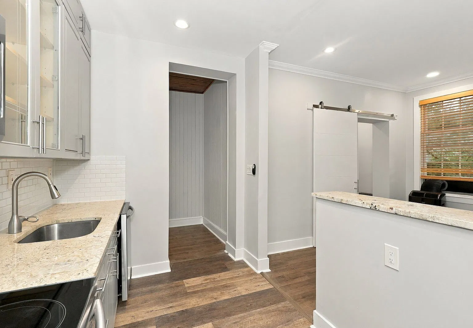 1 bed, 1.0 bath, 850 sqft, $1,775 — Photo 2