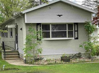 W5060 Highland Dr, Shawano, WI 54166