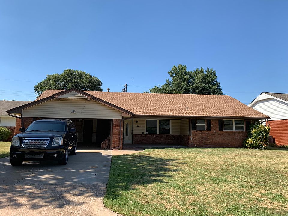 2nd image of 2705 Berkshire Way