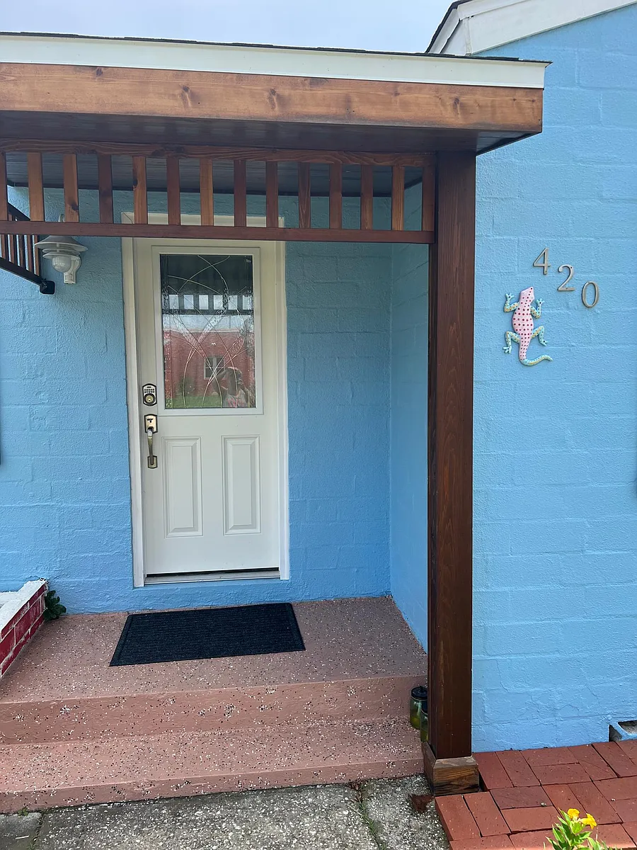 Building Photo - 420 Ribault Ave