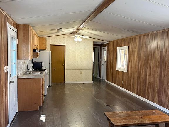 4th image of 1400 S Collyer St #204