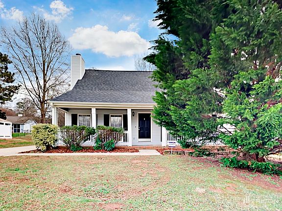 2nd image of 7611 Swedish Ivy Ln