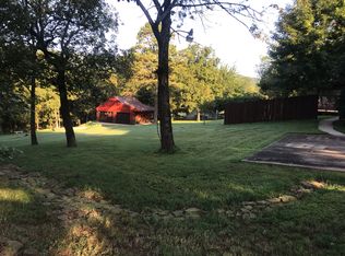 105 Canyon Rdg, Poteau, OK 74953