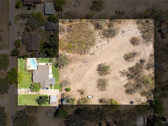 4th image of 5009 Malaga Ln