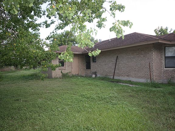 3rd image of 2544 Mari Gail Rd
