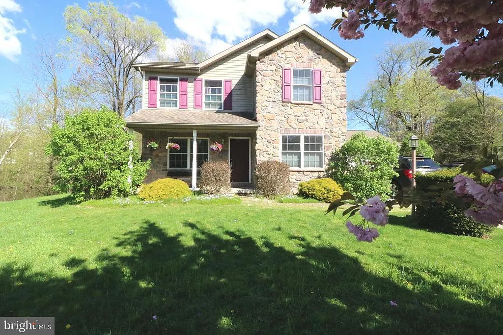 13928 Mar Pen Ave photo 1