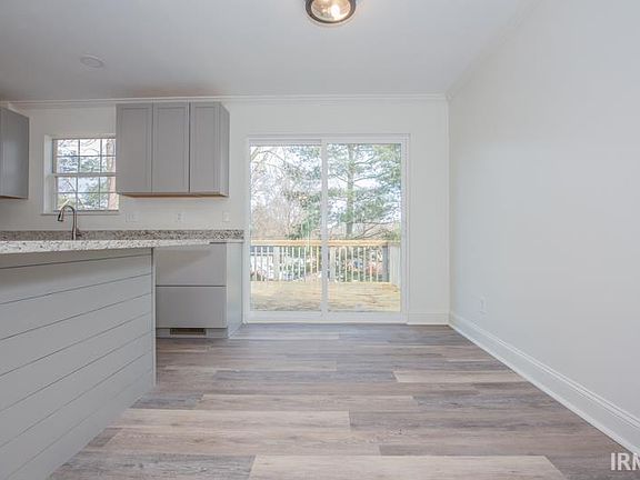 4th image of 7322 Oakpark Dr