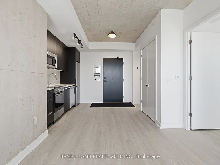 284 King St E #1303 — Photo 6