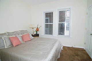 5th image of 809 S 12th Ave
