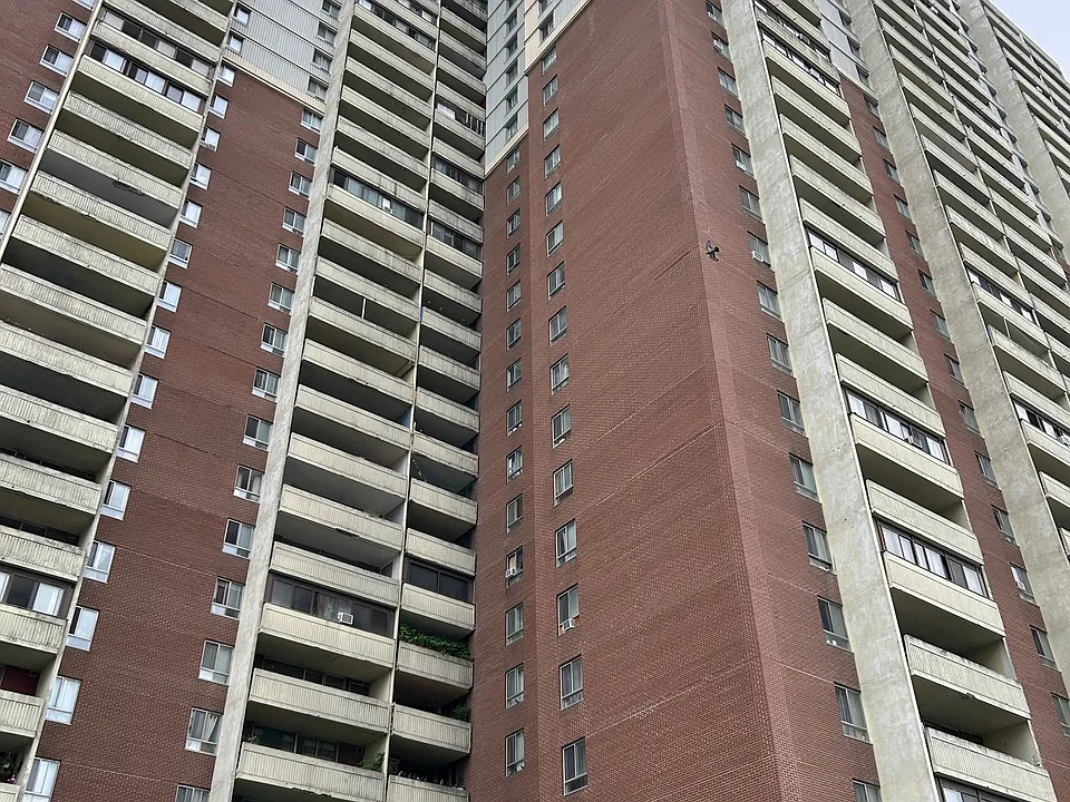 5 Massey Sq #2908