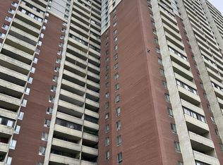 5 Massey Sq #2908, Toronto, ON M4C5L6