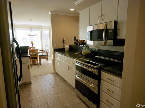 4th image of 10834 NE 68th St APT B2