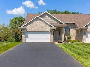 1345 Northlake Ct, Rochelle, IL 61068