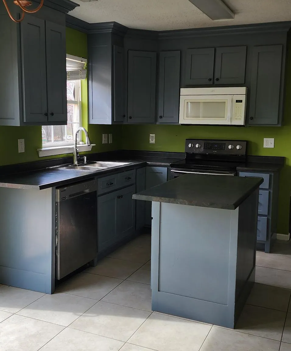 4 Orient Dr — Photo 3