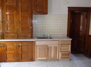15 Belmont Pl, Amsterdam, NY 12010